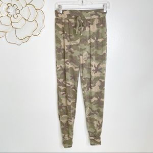 Camouflage jogger track pants Mikey and Joey